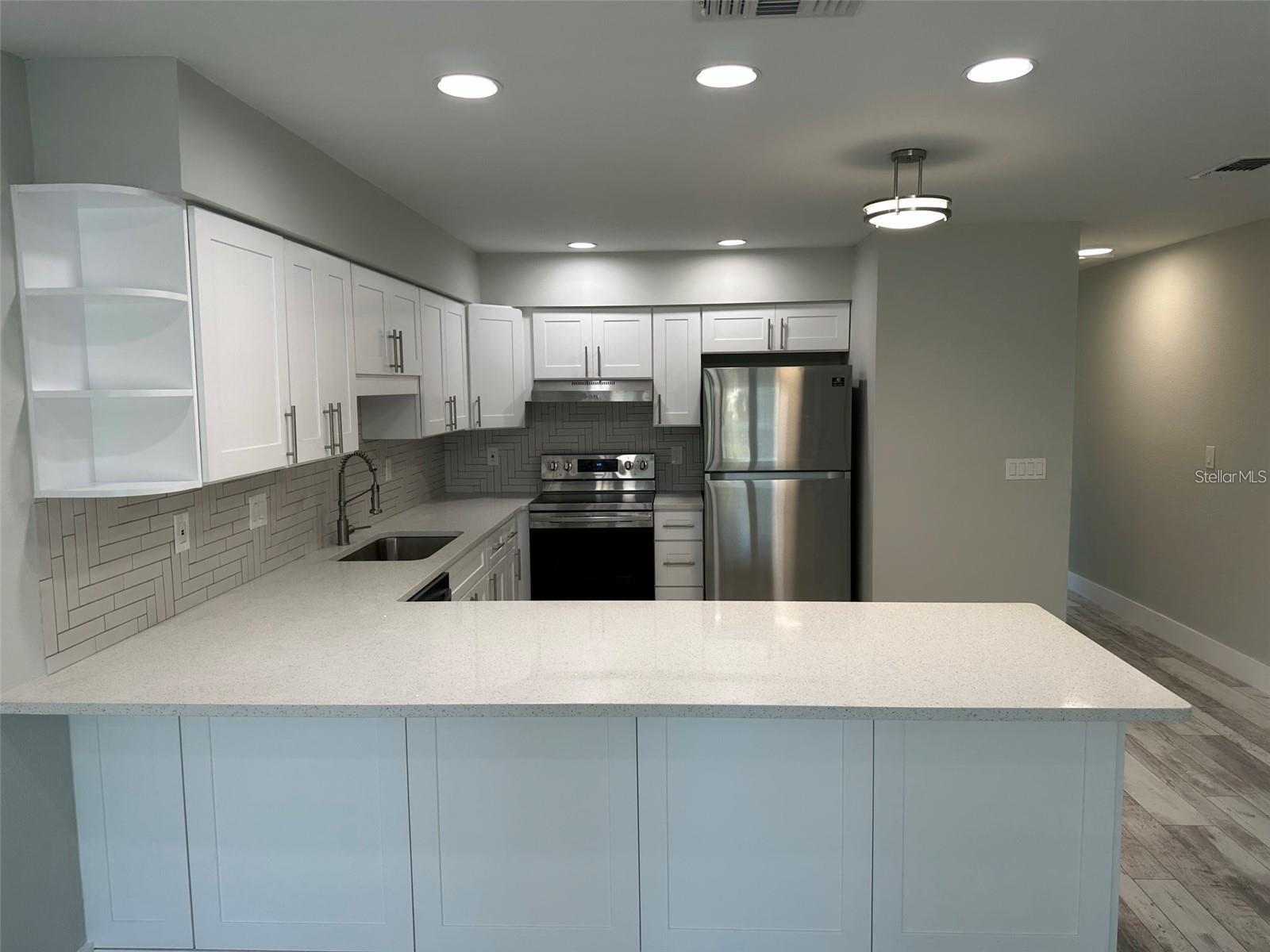 440 50TH AVE N, ST PETERSBURG, FL, 33703