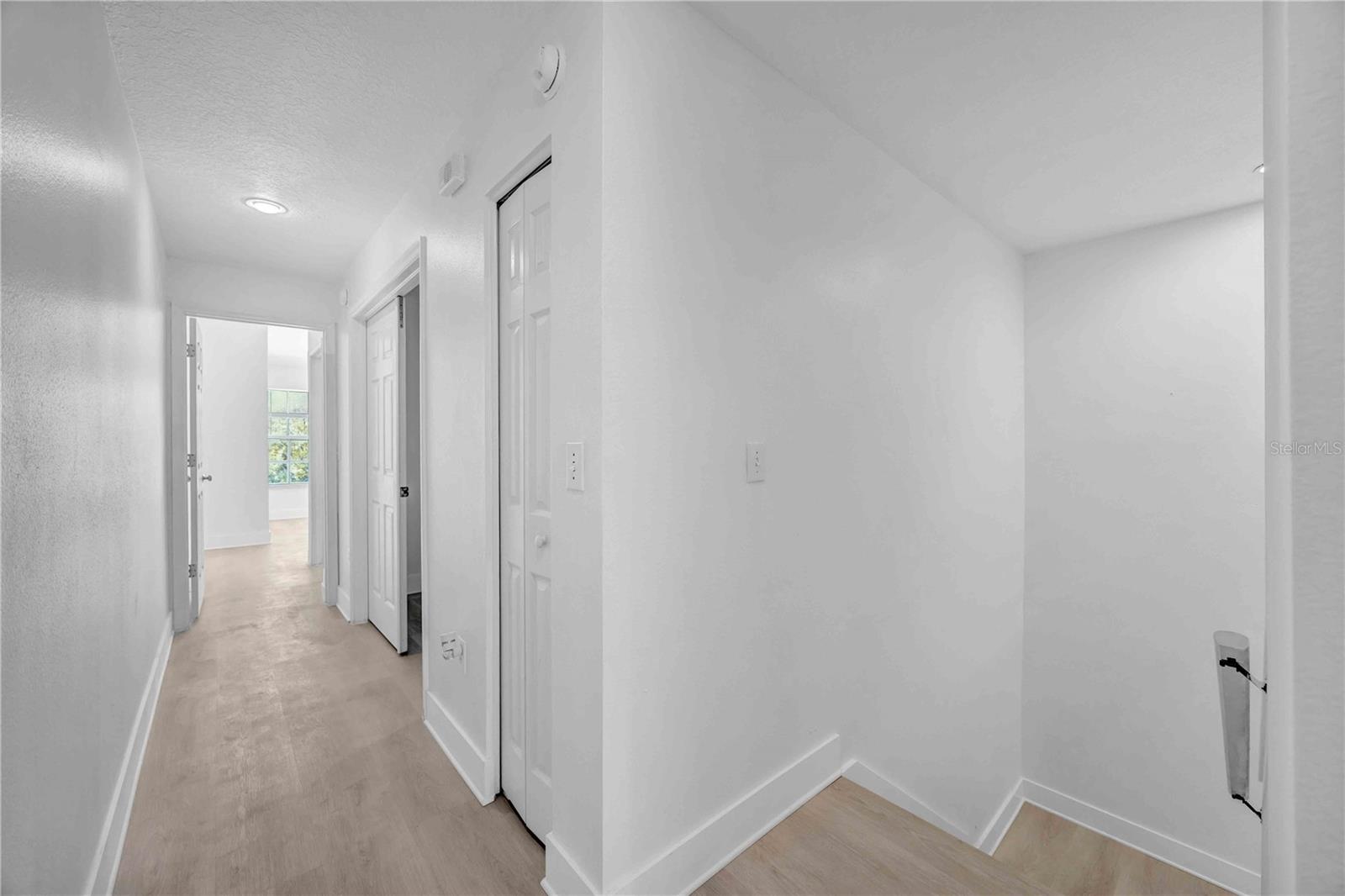 727 KENSINGTON LAKE CIR, BRANDON, FL, 33511