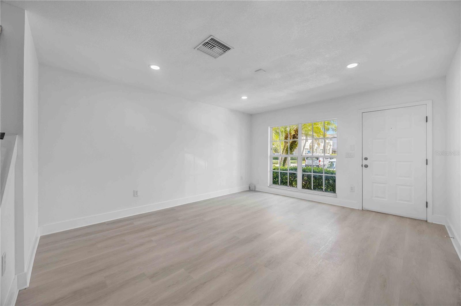 727 KENSINGTON LAKE CIR, BRANDON, FL, 33511