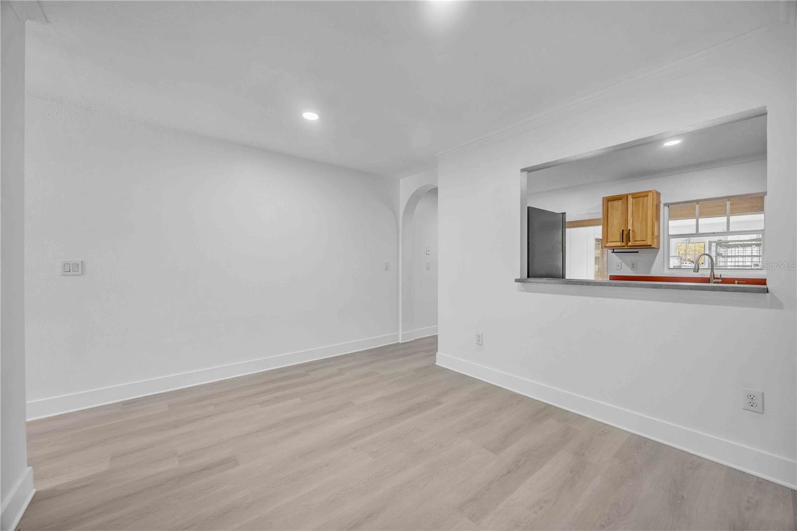 727 KENSINGTON LAKE CIR, BRANDON, FL, 33511