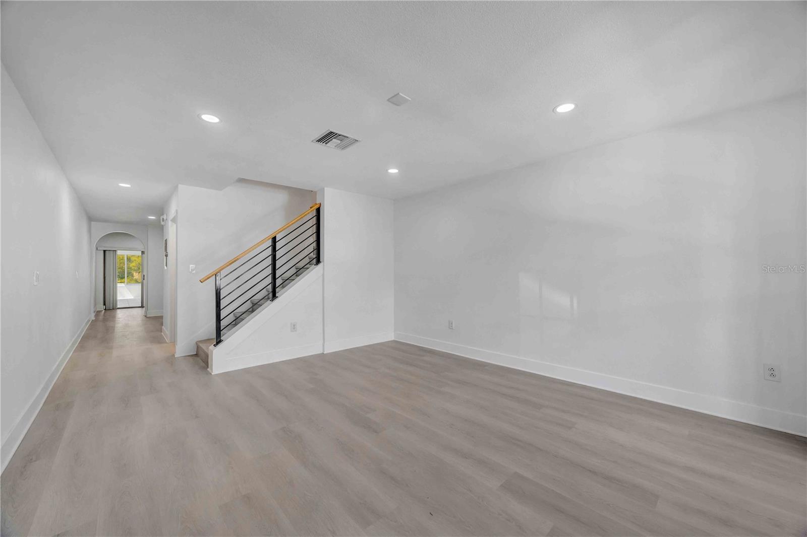 727 KENSINGTON LAKE CIR, BRANDON, FL, 33511