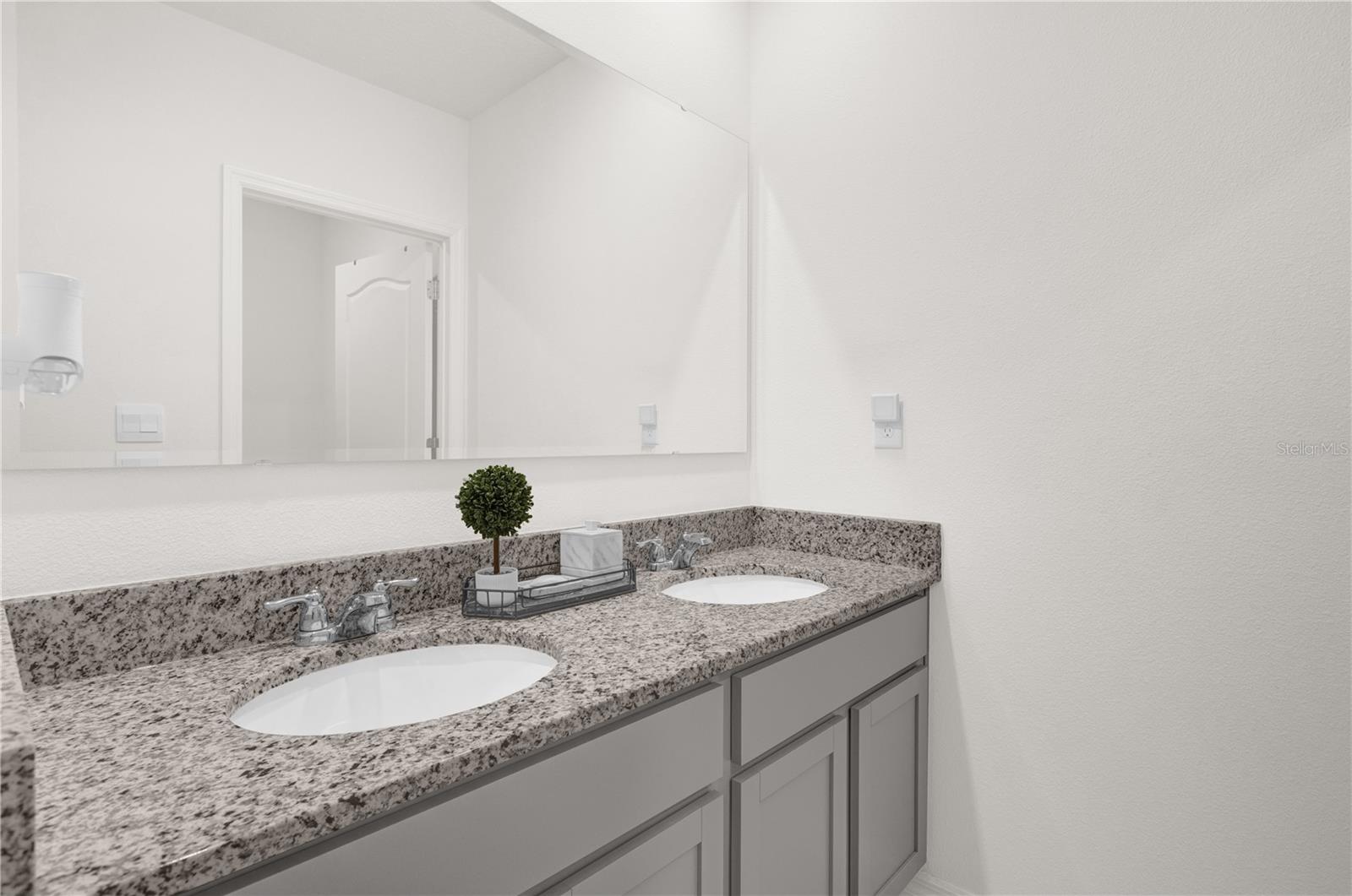 1139 AUGUST SKY DR, DELTONA, FL, 32738