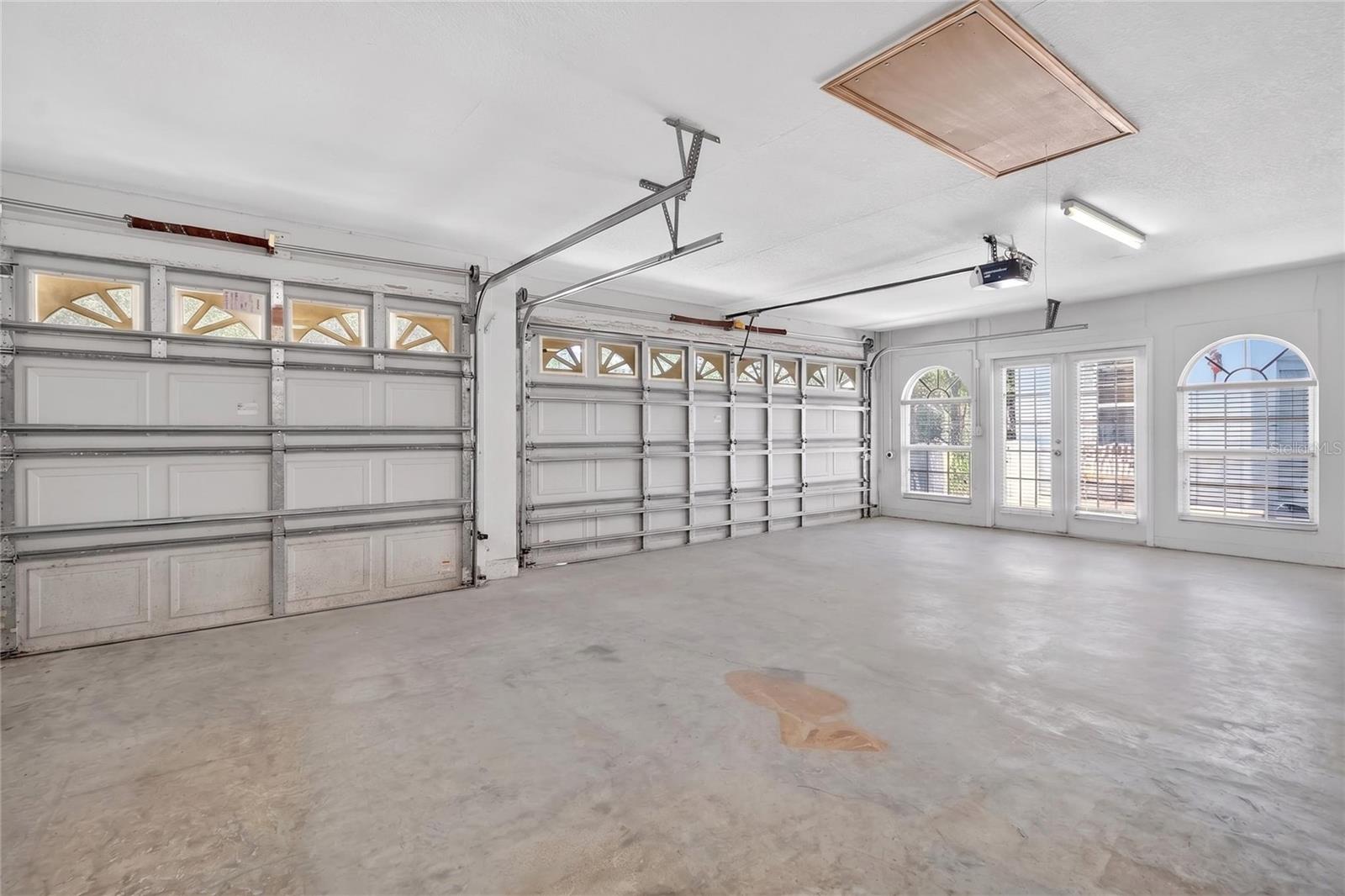 10206 SHADOW BRANCH DR, TAMPA, FL, 33647