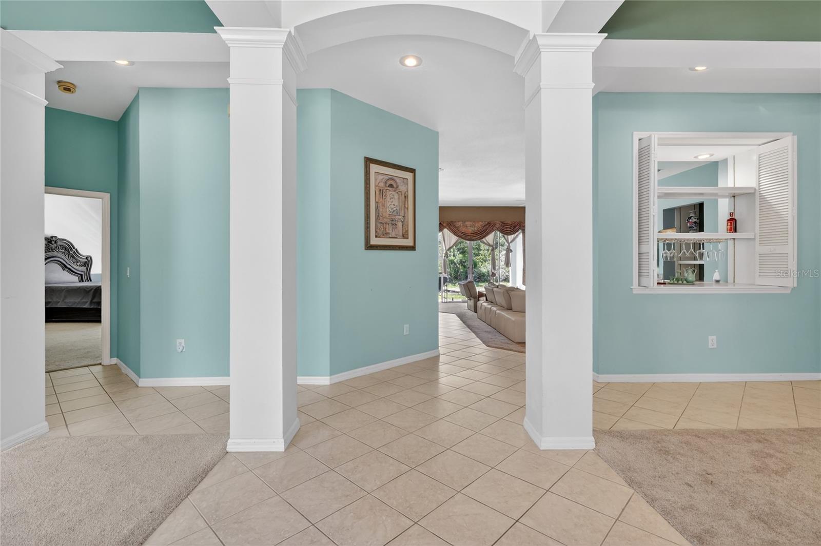 10206 SHADOW BRANCH DR, TAMPA, FL, 33647