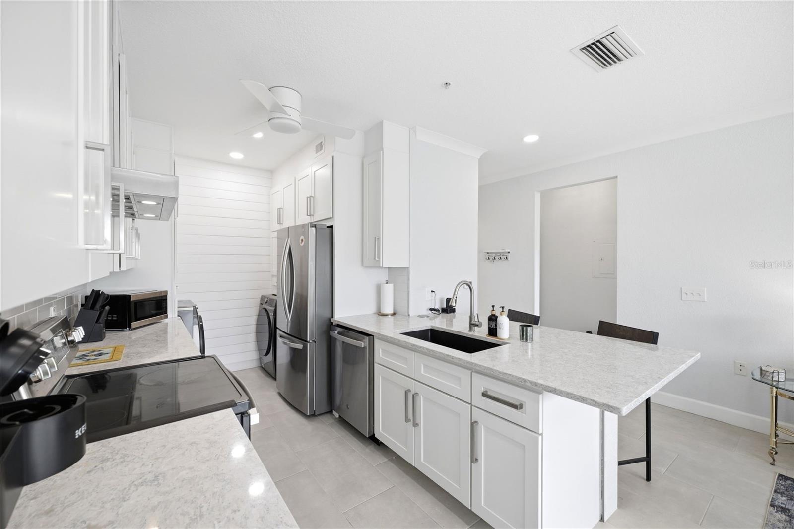 210 3RD ST W #8305, BRADENTON, FL, 34205