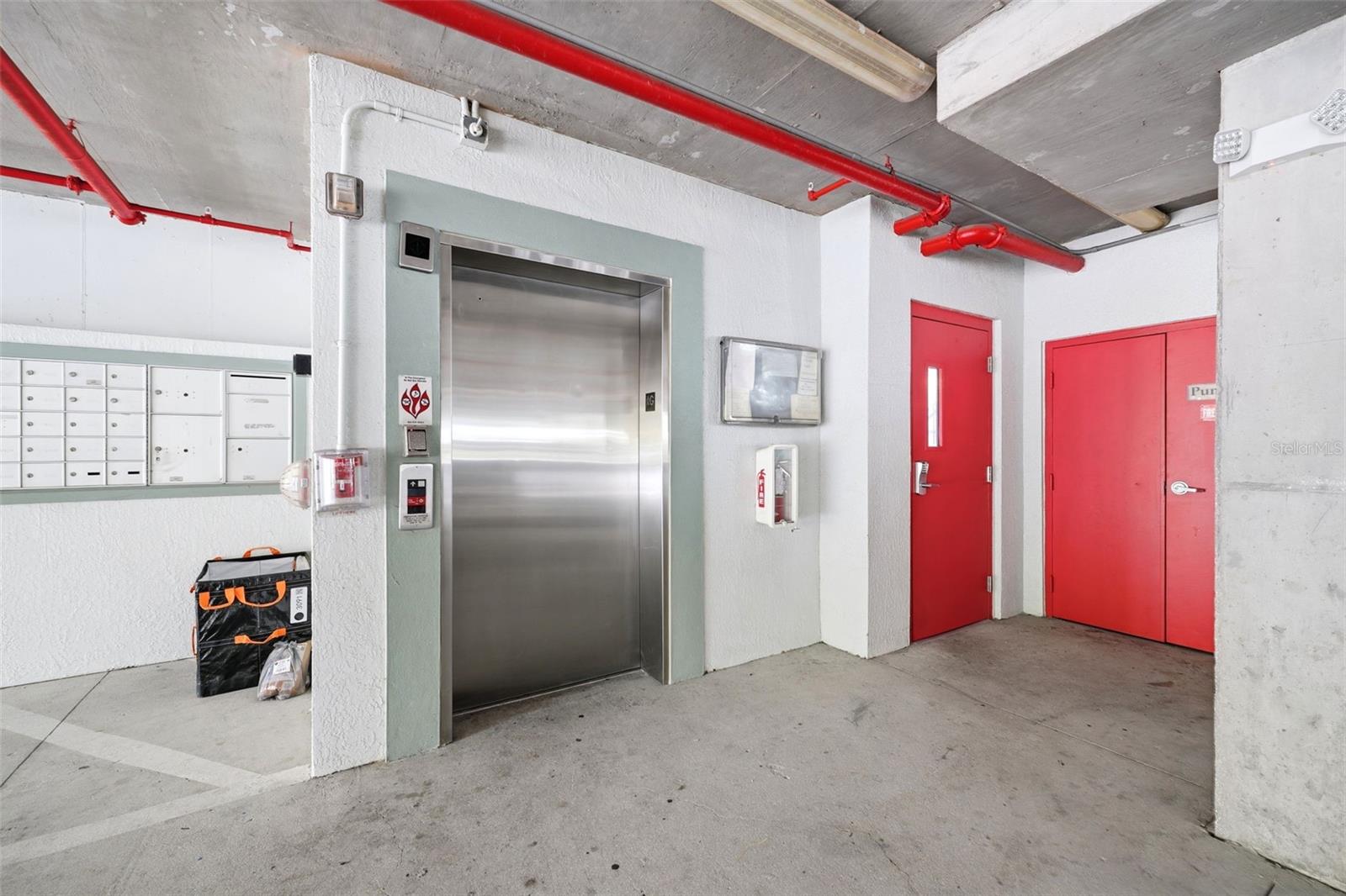 210 3RD ST W #8305, BRADENTON, FL, 34205