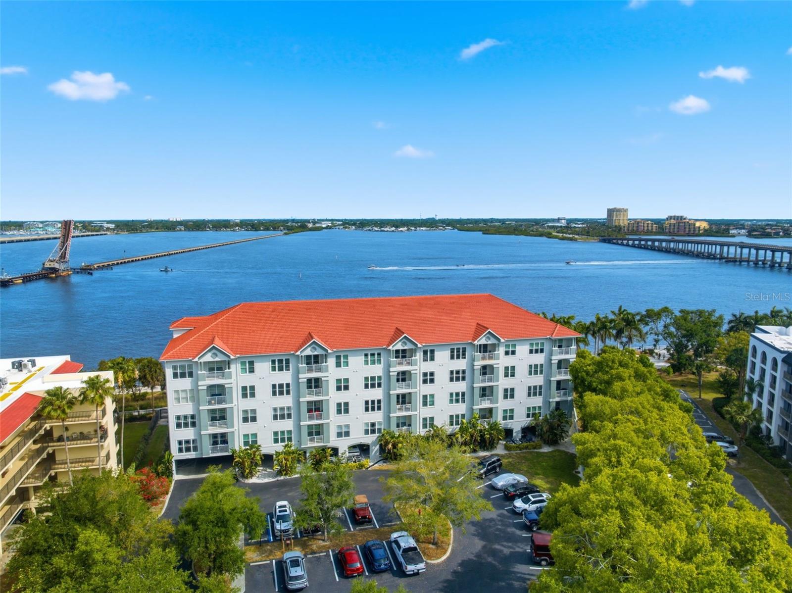 210 3RD ST W #8305, BRADENTON, FL, 34205