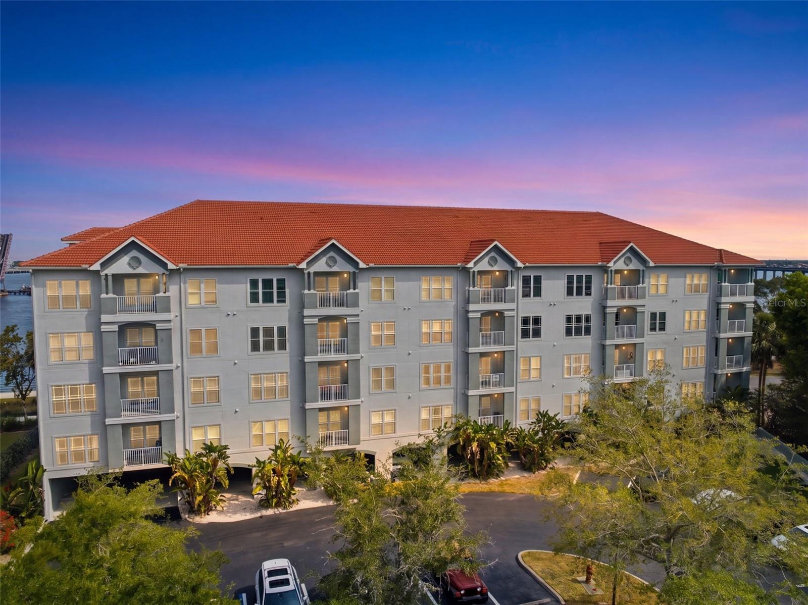 210 3RD ST W #8305, BRADENTON, FL, 34205