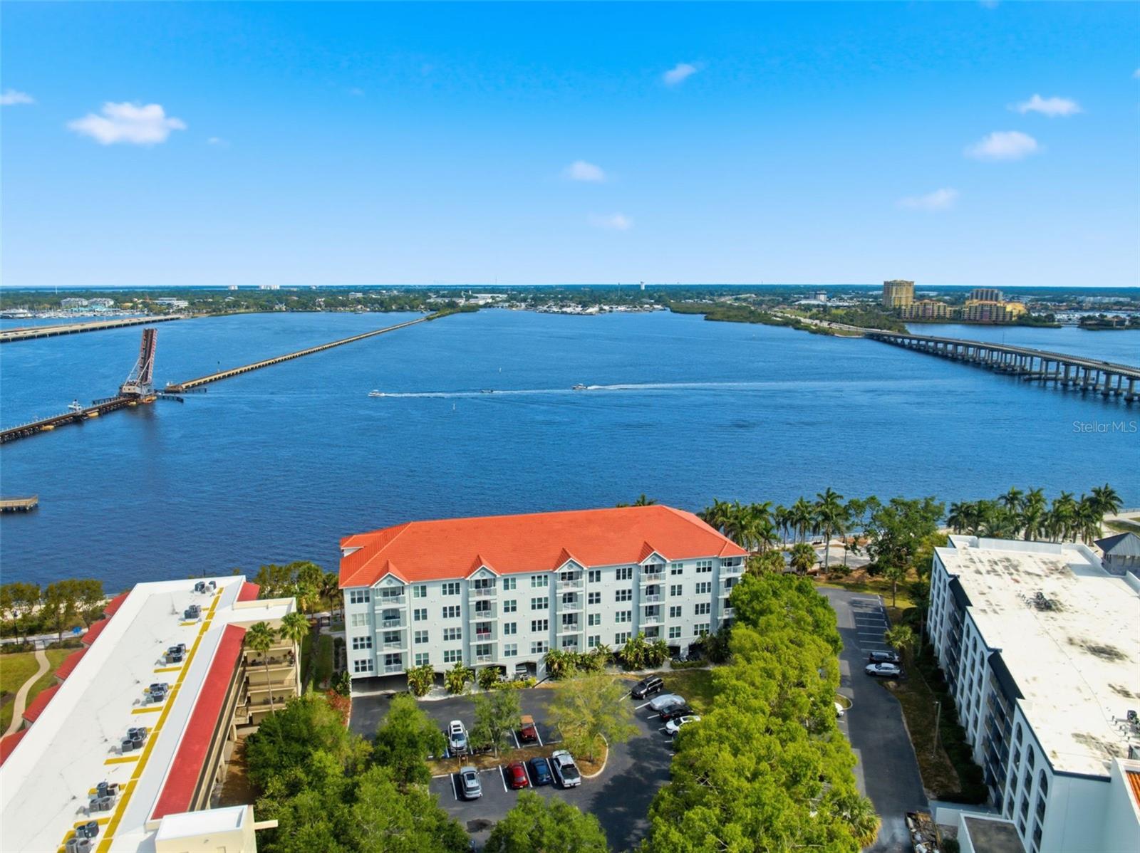 210 3RD ST W #8305, BRADENTON, FL, 34205