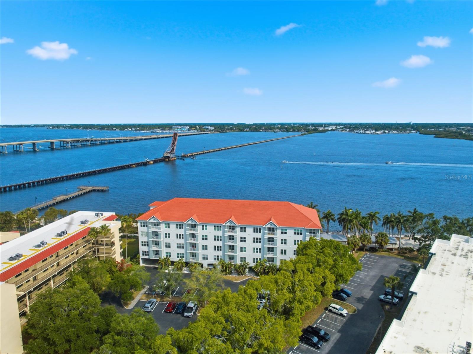 210 3RD ST W #8305, BRADENTON, FL, 34205