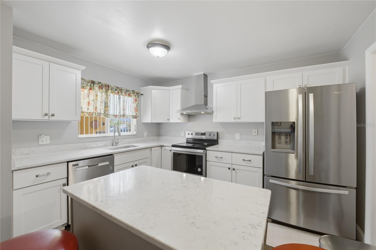 675 BASINGSTOKE CT, POINCIANA, FL, 34758