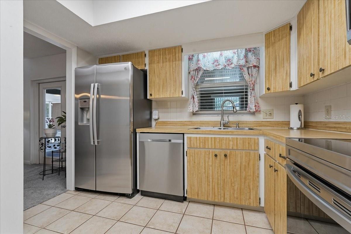 3809 PARKSIDE DR, VALRICO, FL, 33594