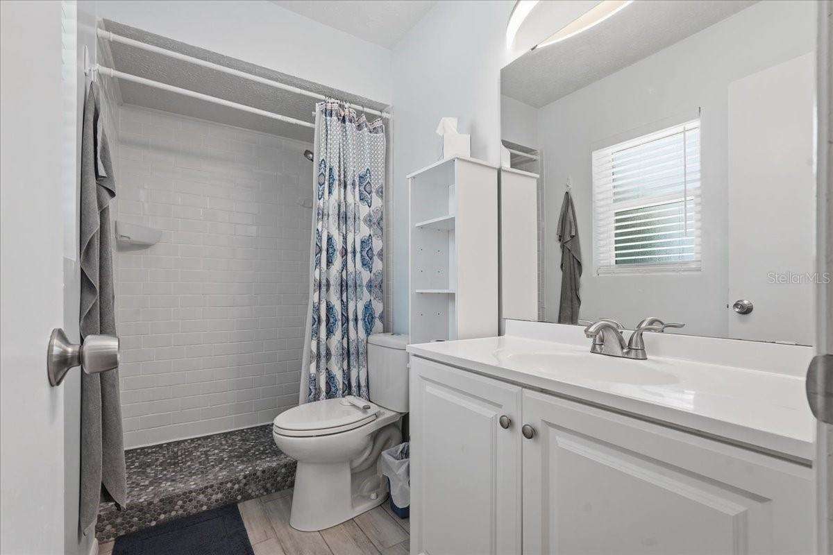 3809 PARKSIDE DR, VALRICO, FL, 33594