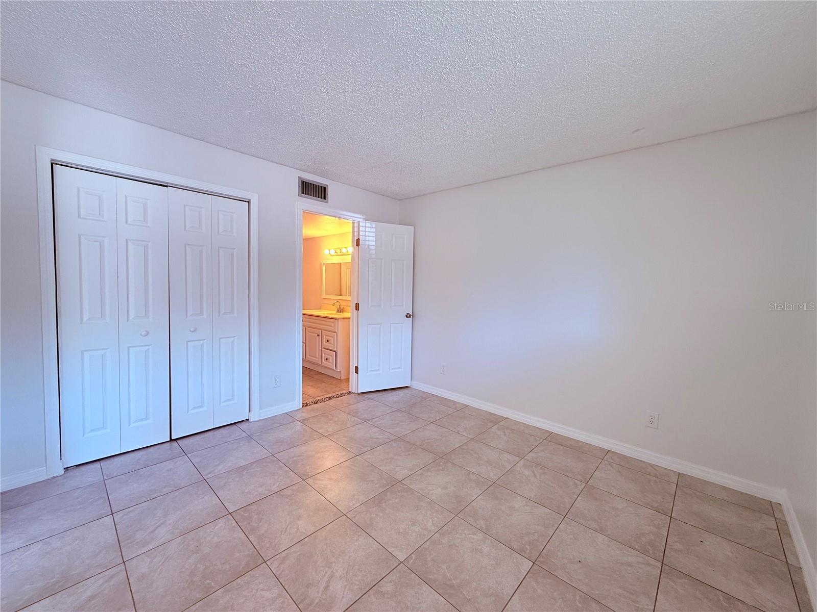 6332 NEWTOWN CIR #A4, TAMPA, FL, 33615