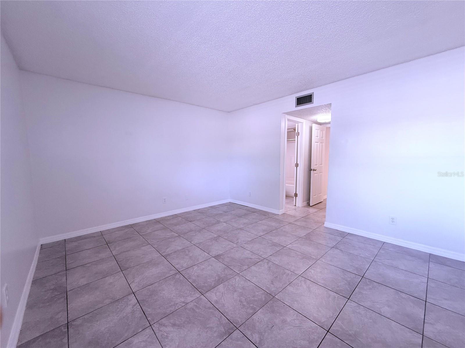 6332 NEWTOWN CIR #A4, TAMPA, FL, 33615