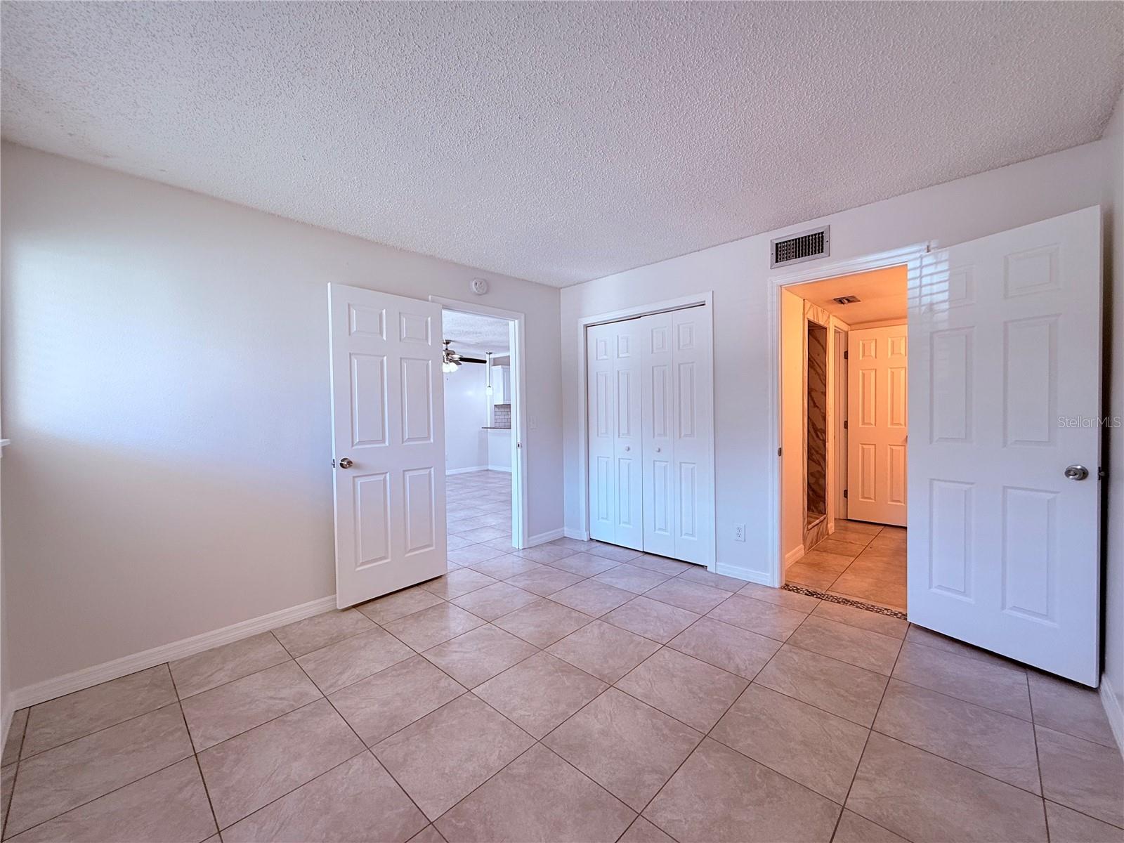 6332 NEWTOWN CIR #A4, TAMPA, FL, 33615