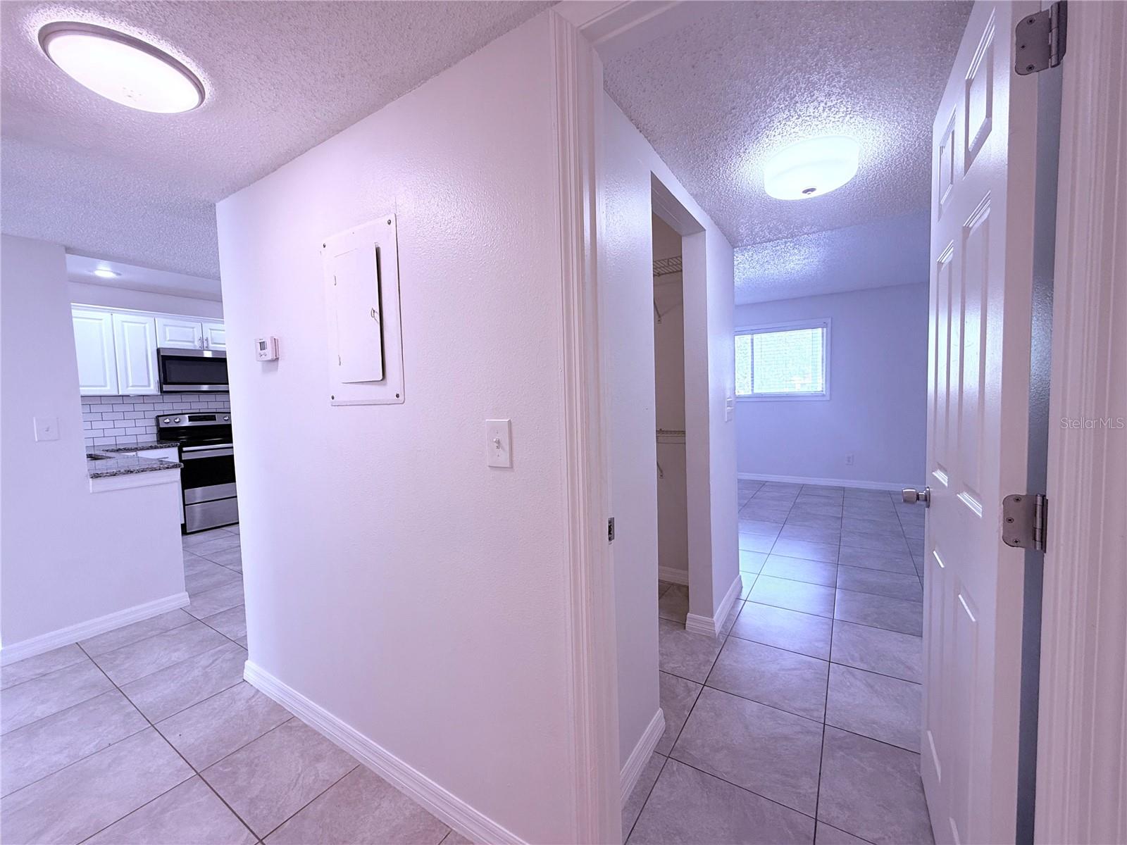 6332 NEWTOWN CIR #A4, TAMPA, FL, 33615