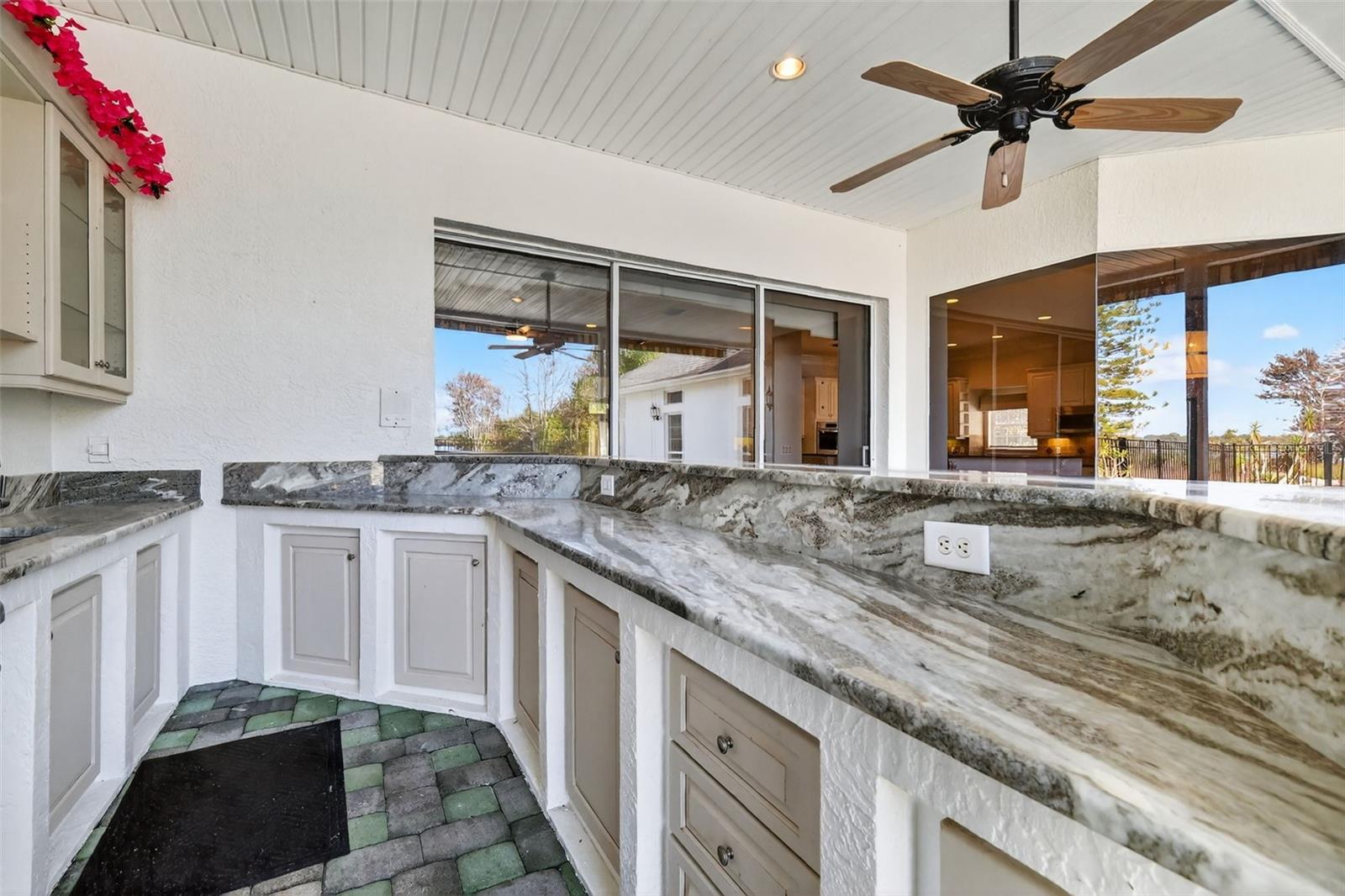 1741 EDGEWATER DR, MOUNT DORA, FL, 32757