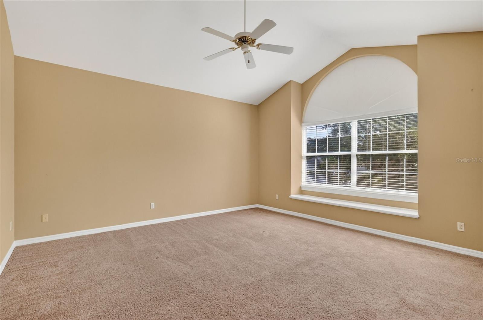 1741 EDGEWATER DR, MOUNT DORA, FL, 32757