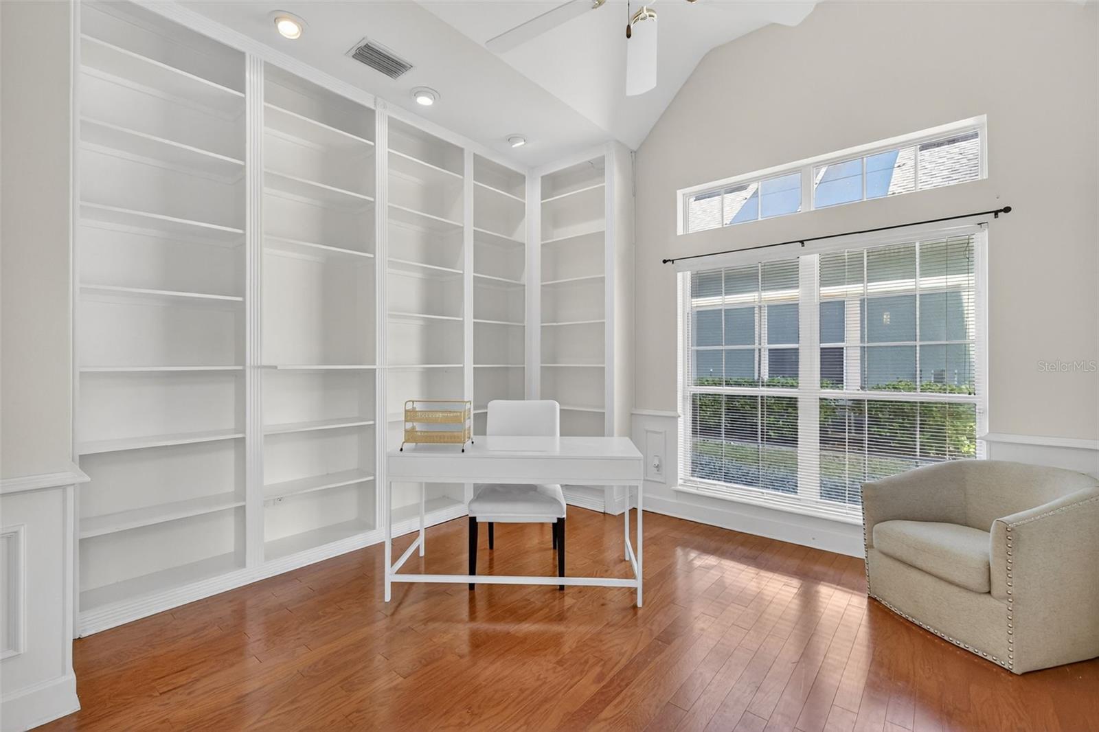 1741 EDGEWATER DR, MOUNT DORA, FL, 32757