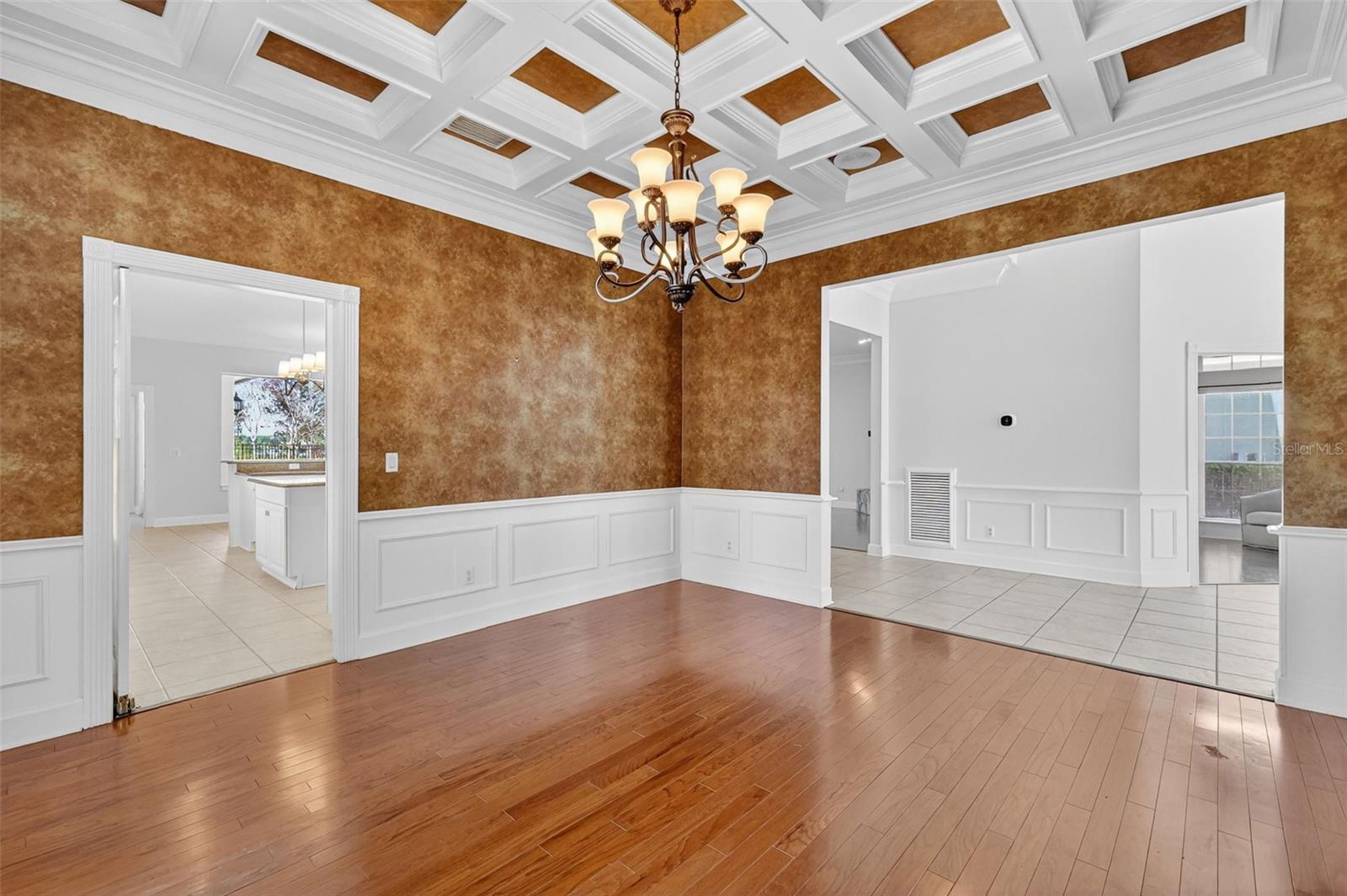 1741 EDGEWATER DR, MOUNT DORA, FL, 32757