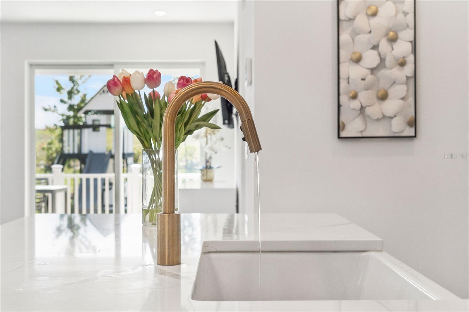 1952 SUNSHINE PEAK DR, MINNEOLA, FL, 34715