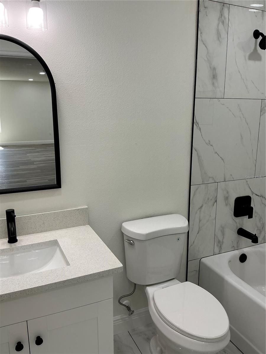 7152 PALM AVE, LEESBURG, FL, 34788