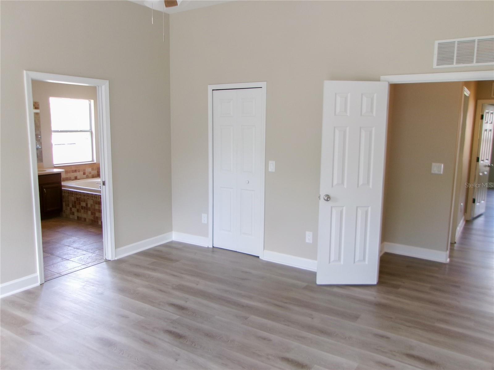 11314 OYSTER BAY CIR, NEW PORT RICHEY, FL, 34654