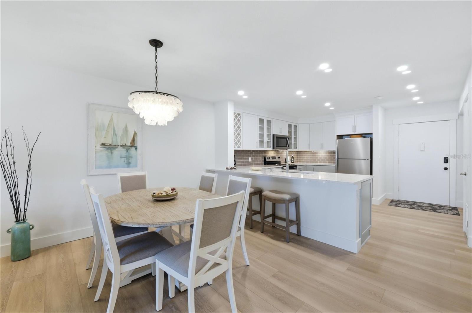 2100 BENJAMIN FRANKLIN DR #205, SARASOTA, FL, 34236