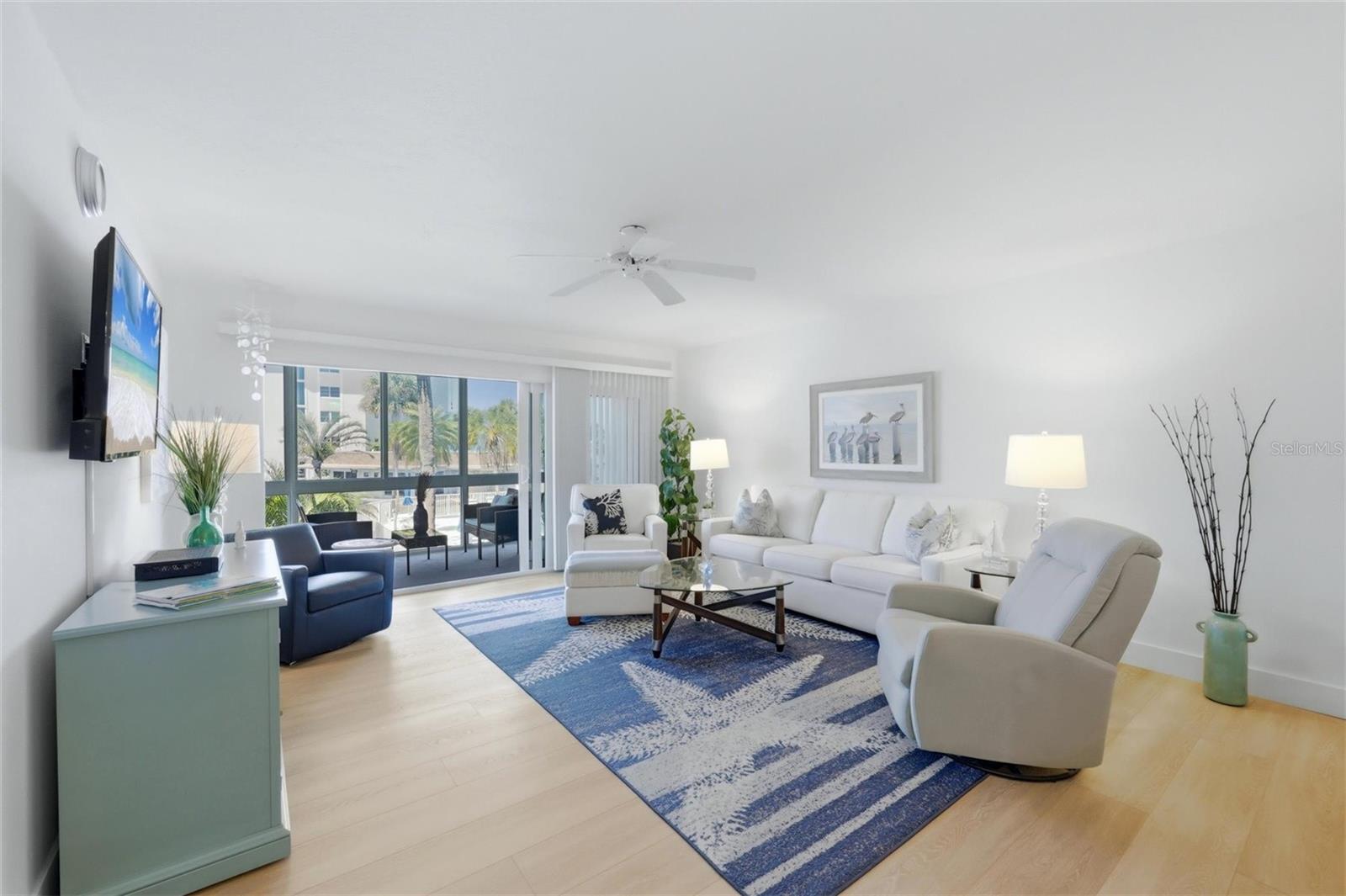 2100 BENJAMIN FRANKLIN DR #205, SARASOTA, FL, 34236