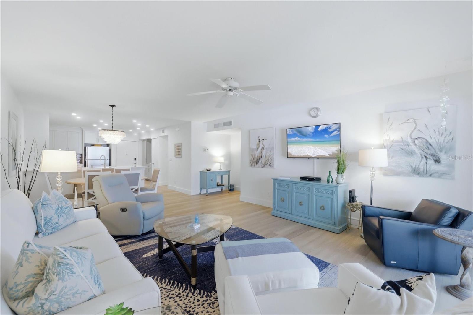 2100 BENJAMIN FRANKLIN DR #205, SARASOTA, FL, 34236