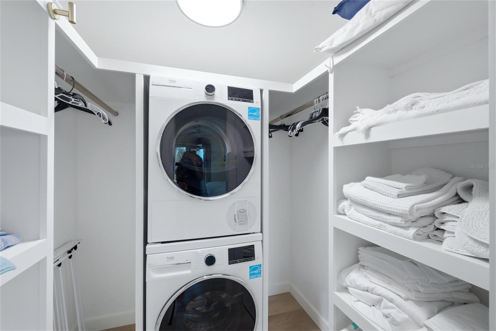 2100 BENJAMIN FRANKLIN DR #205, SARASOTA, FL, 34236