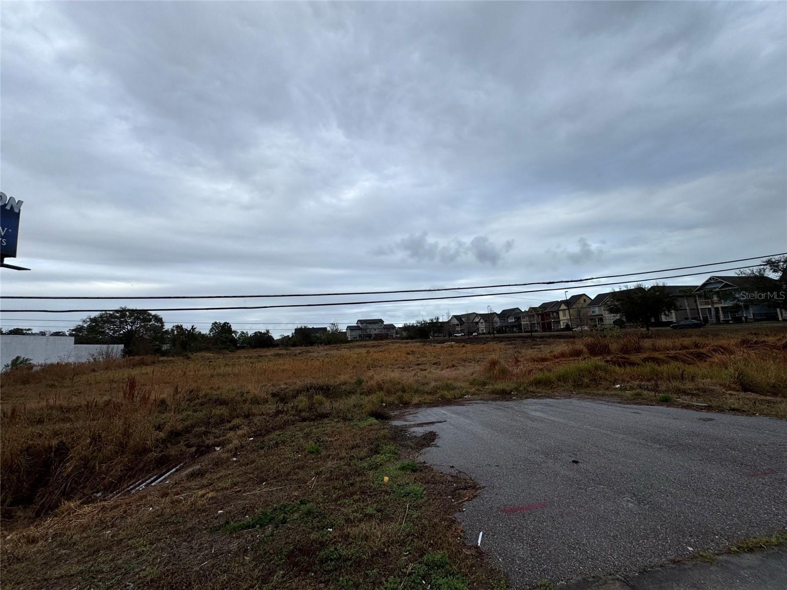 11065 E COLONIAL DR, ORLANDO, FL, 32817