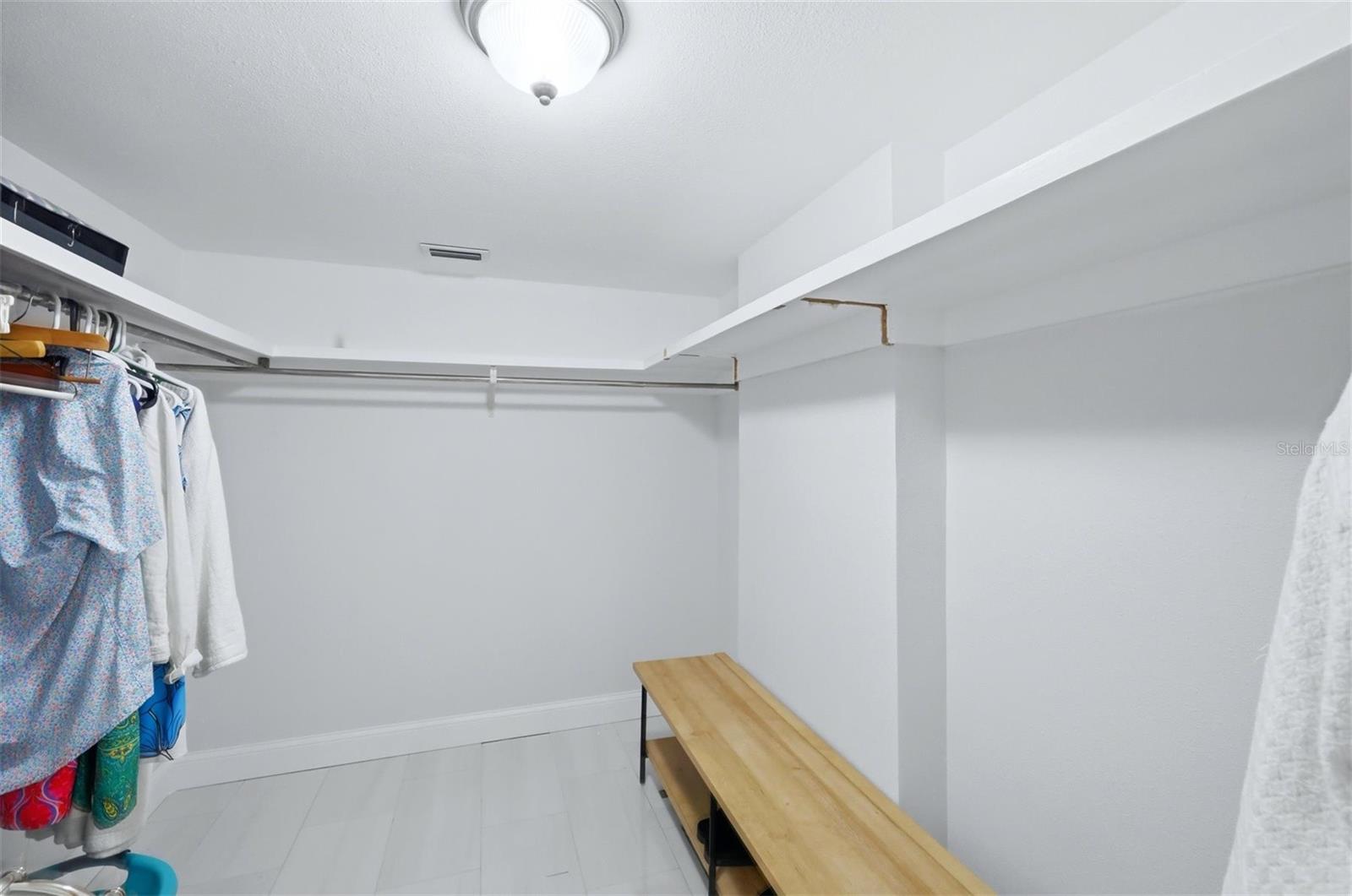 2110 BENJAMIN FRANKLIN DR #104, SARASOTA, FL, 34236