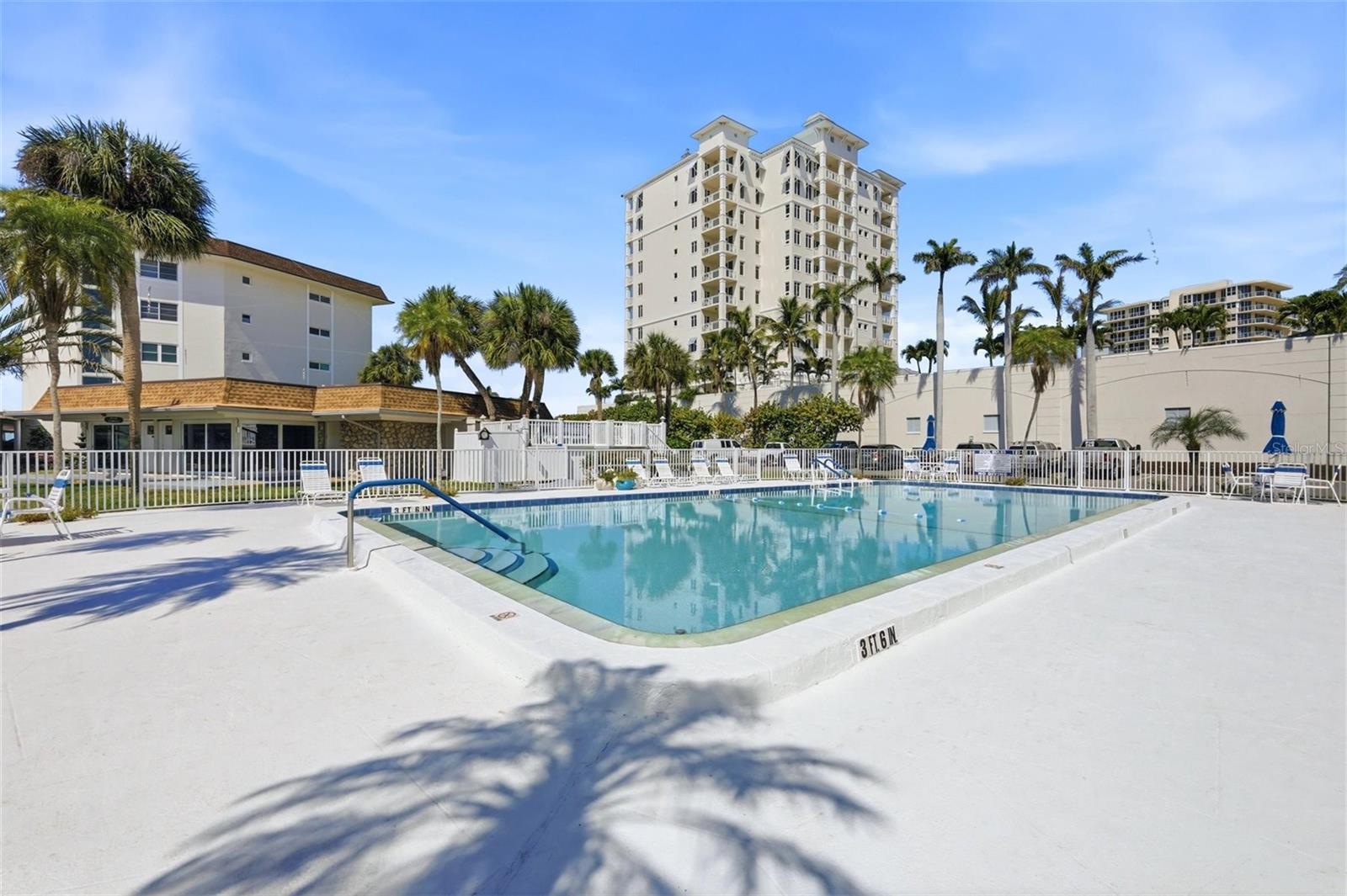 2110 BENJAMIN FRANKLIN DR #104, SARASOTA, FL, 34236