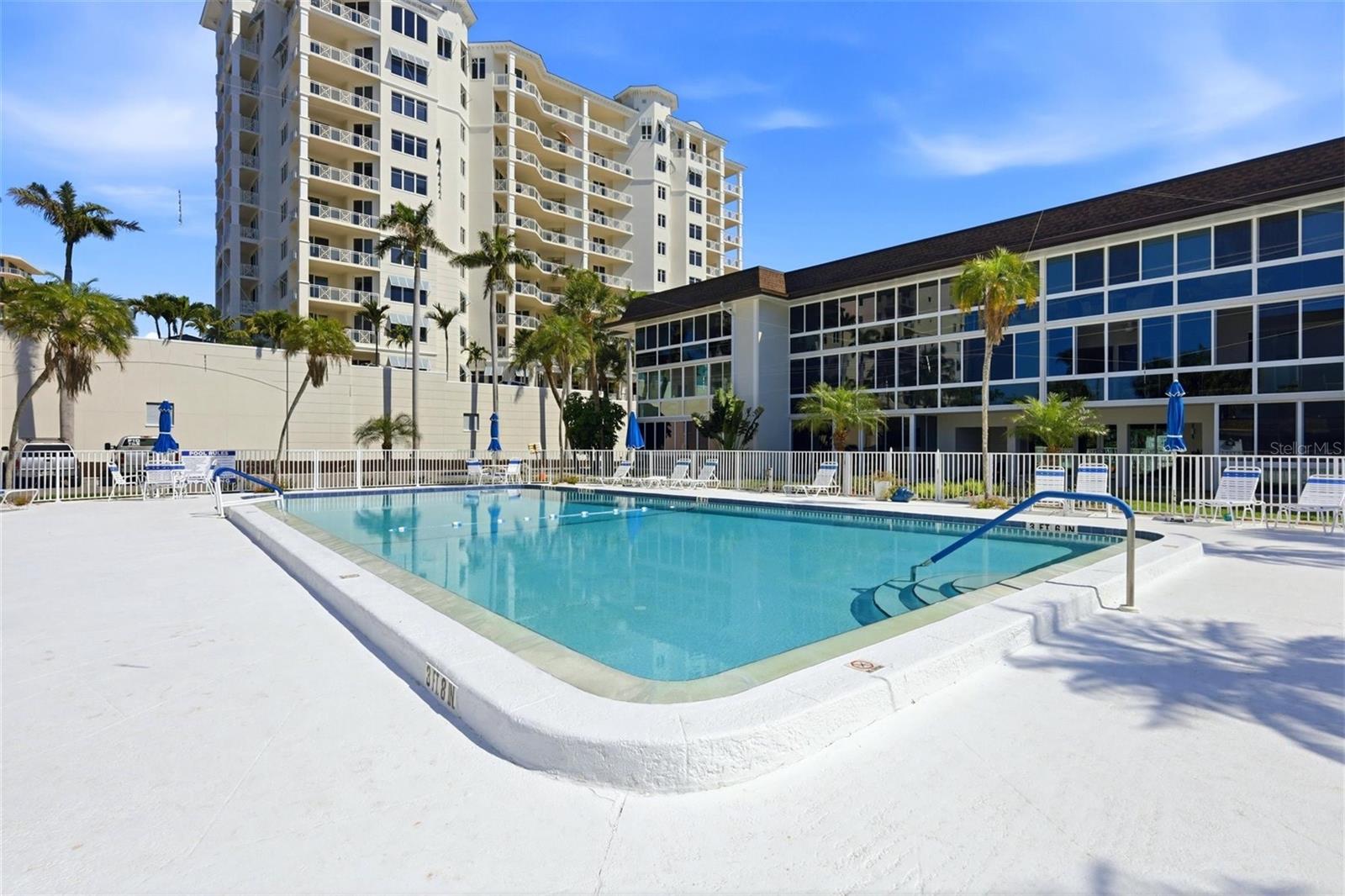 2110 BENJAMIN FRANKLIN DR #104, SARASOTA, FL, 34236