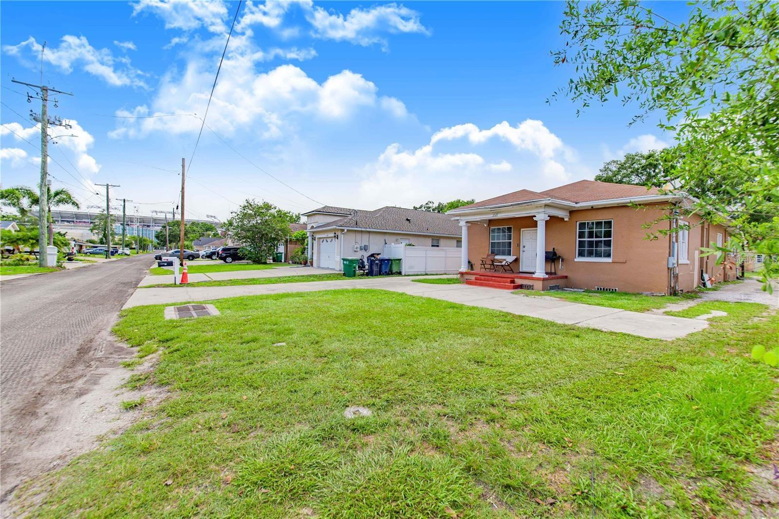 3321 W WOODLAWN AVE, TAMPA, FL, 33607