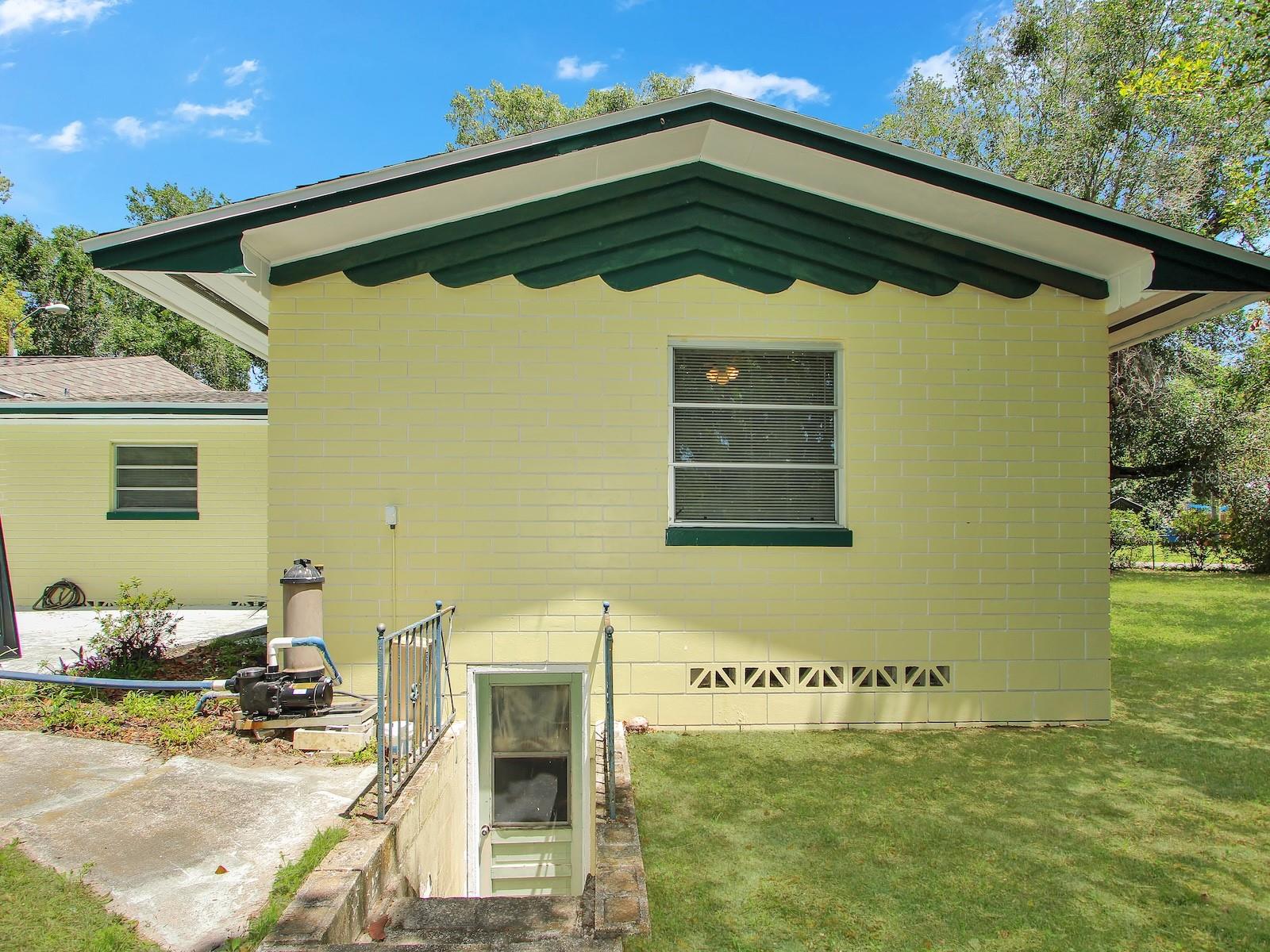 600 S MONTGOMERY AVE, DELAND, FL, 32720