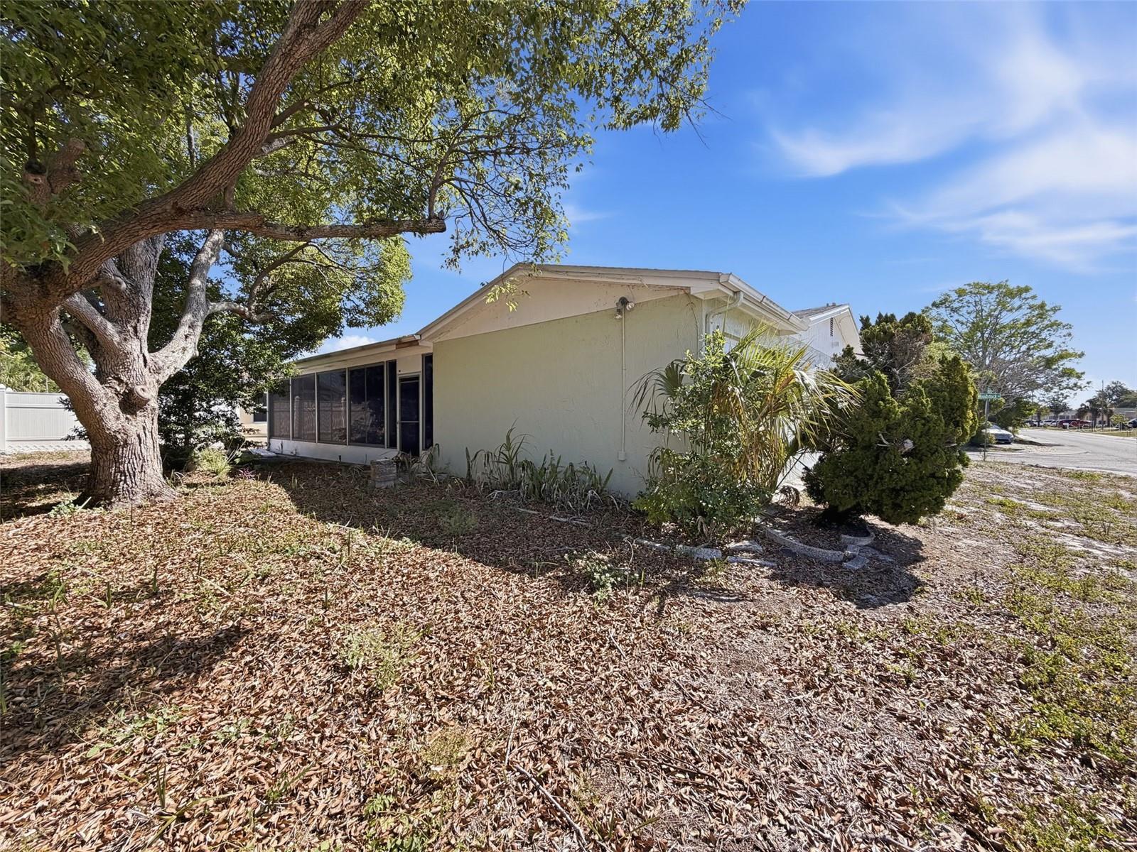 9811 WOODSTOCK LN, PORT RICHEY, FL, 34668