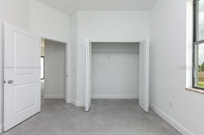 1156 HELEN AVE S, LEHIGH ACRES, FL, 33974