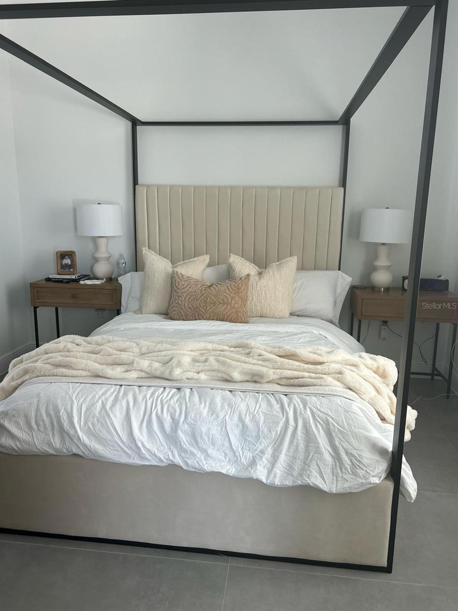 1156 HELEN AVE S, LEHIGH ACRES, FL, 33974