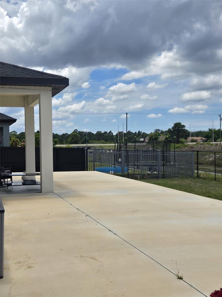 1156 HELEN AVE S, LEHIGH ACRES, FL, 33974