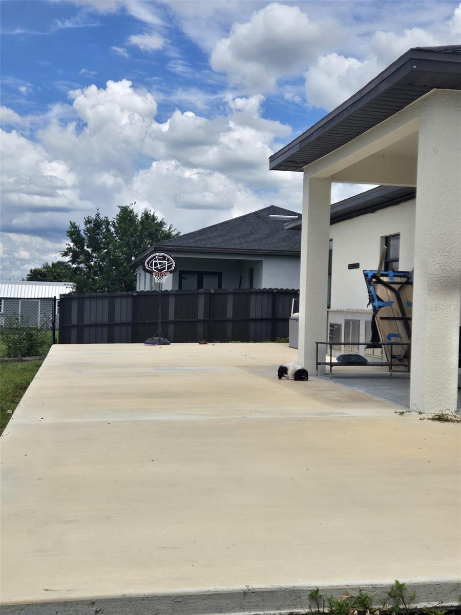 1156 HELEN AVE S, LEHIGH ACRES, FL, 33974