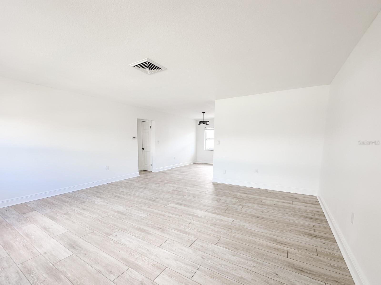 11295 1ST ST E, TREASURE ISLAND, FL, 33706