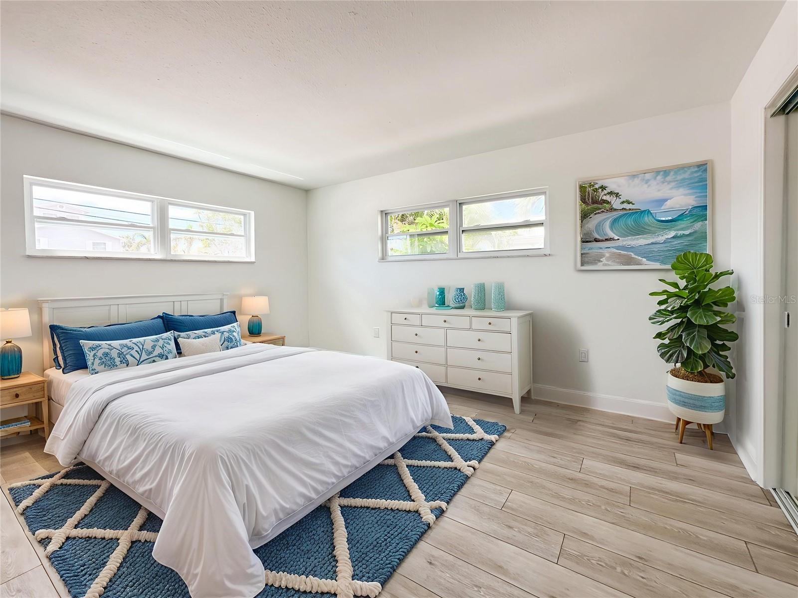 11295 1ST ST E, TREASURE ISLAND, FL, 33706