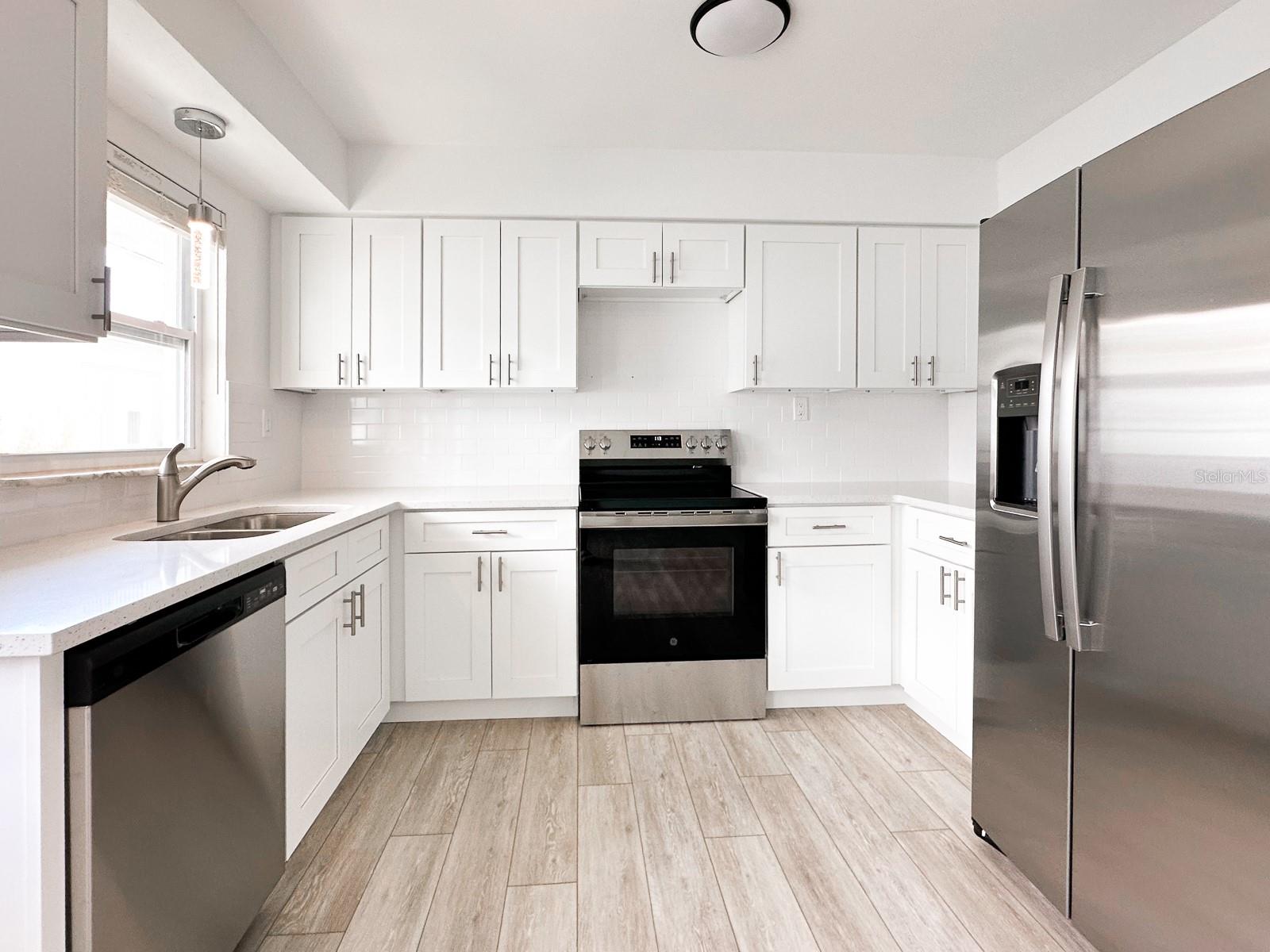 11295 1ST ST E, TREASURE ISLAND, FL, 33706