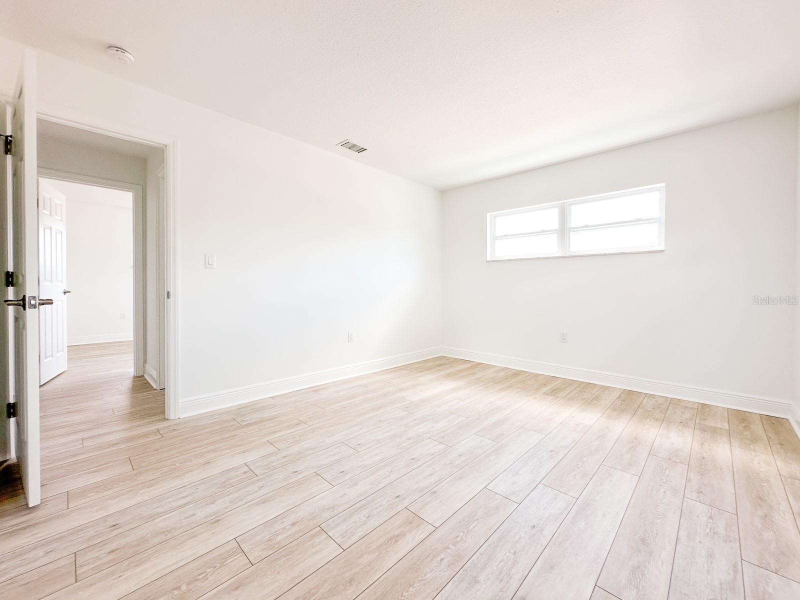 11295 1ST ST E, TREASURE ISLAND, FL, 33706