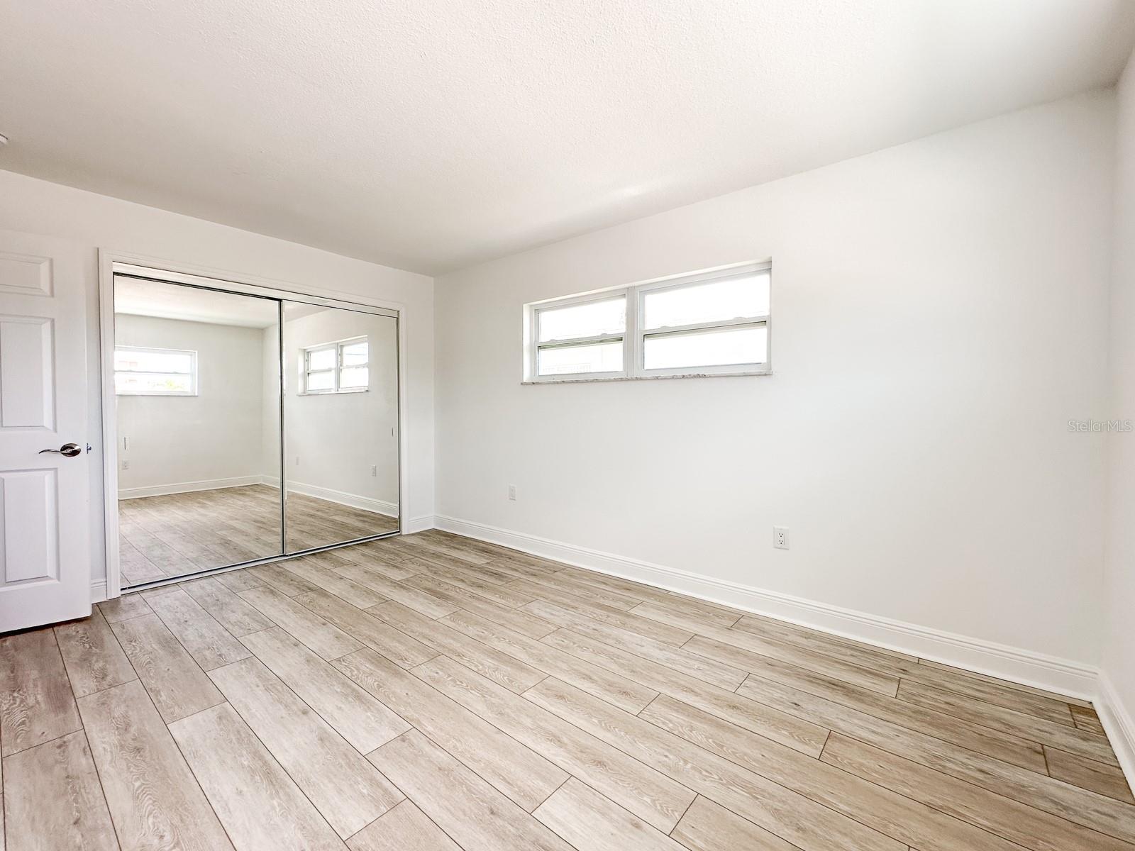 11295 1ST ST E, TREASURE ISLAND, FL, 33706