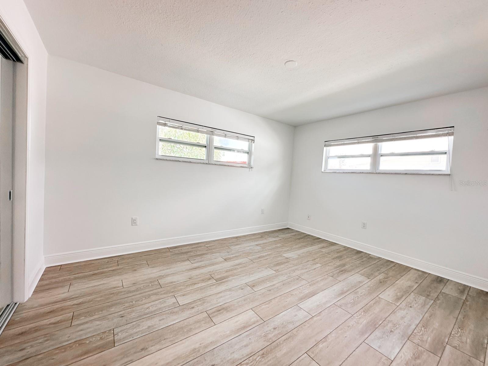 11295 1ST ST E, TREASURE ISLAND, FL, 33706