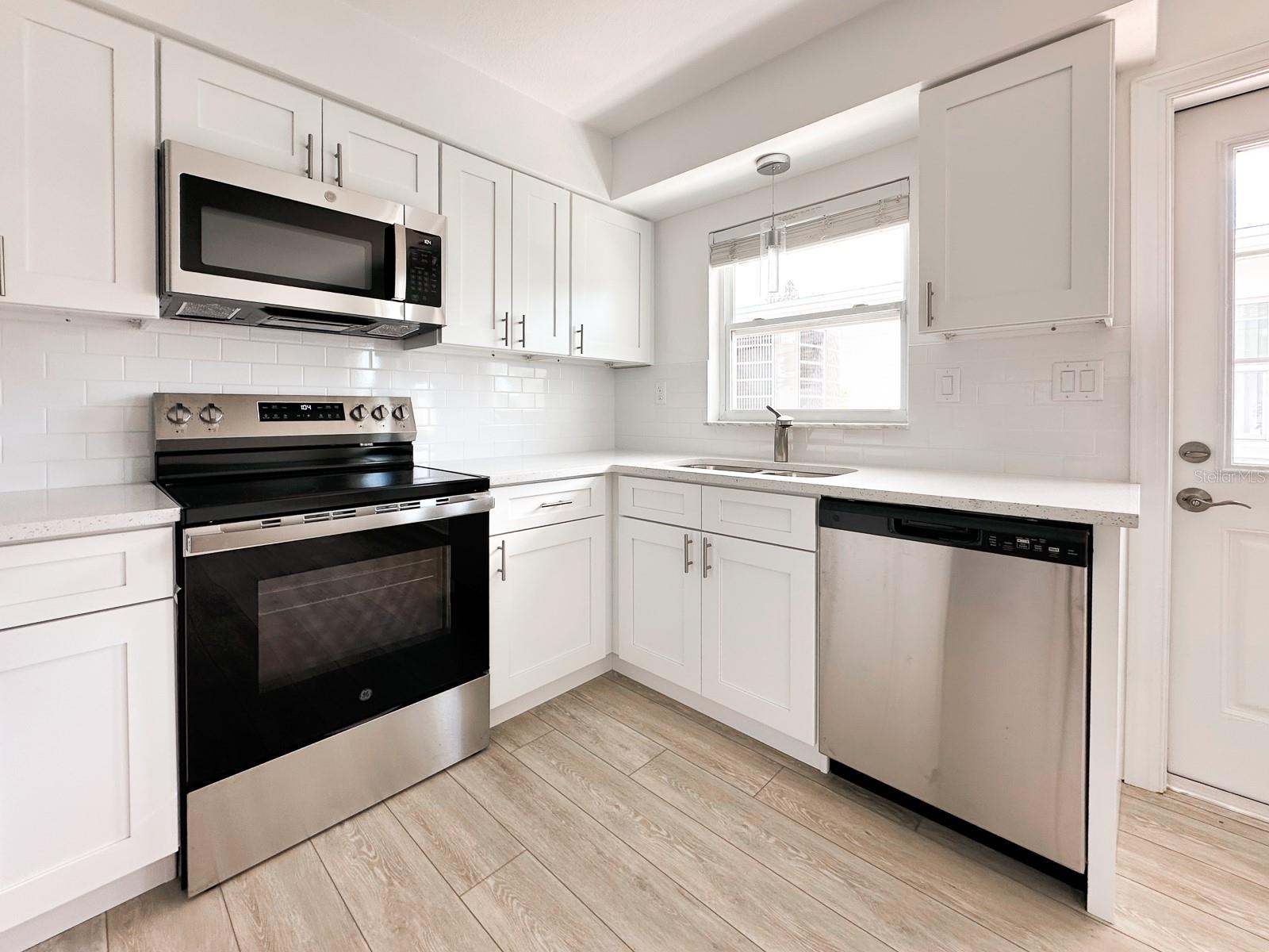 11295 1ST ST E, TREASURE ISLAND, FL, 33706